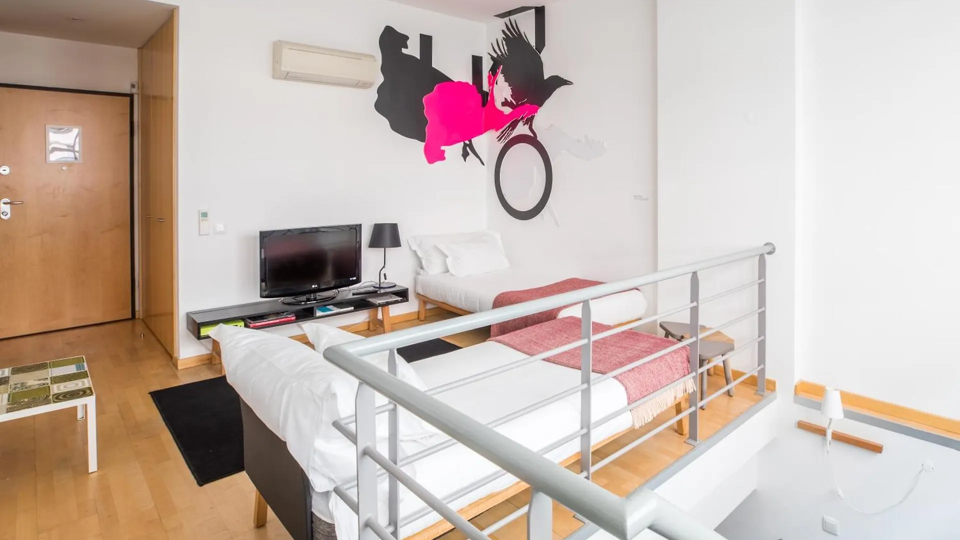 The Lisbonaire Apartments